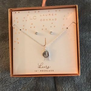 ❤️J Necklace with Matching earring NWT